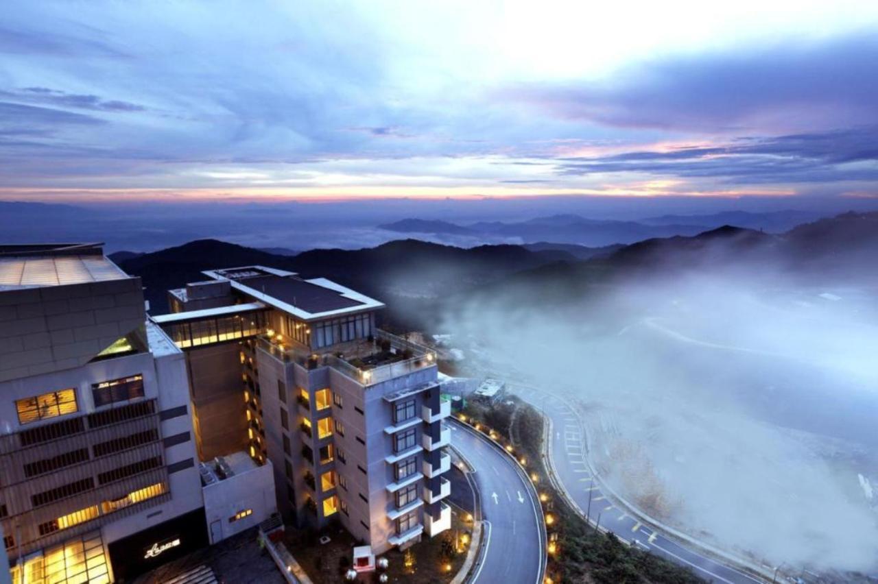 Hilltop Cloud View Genting Luxury Suite Genting Highlands Exterior photo